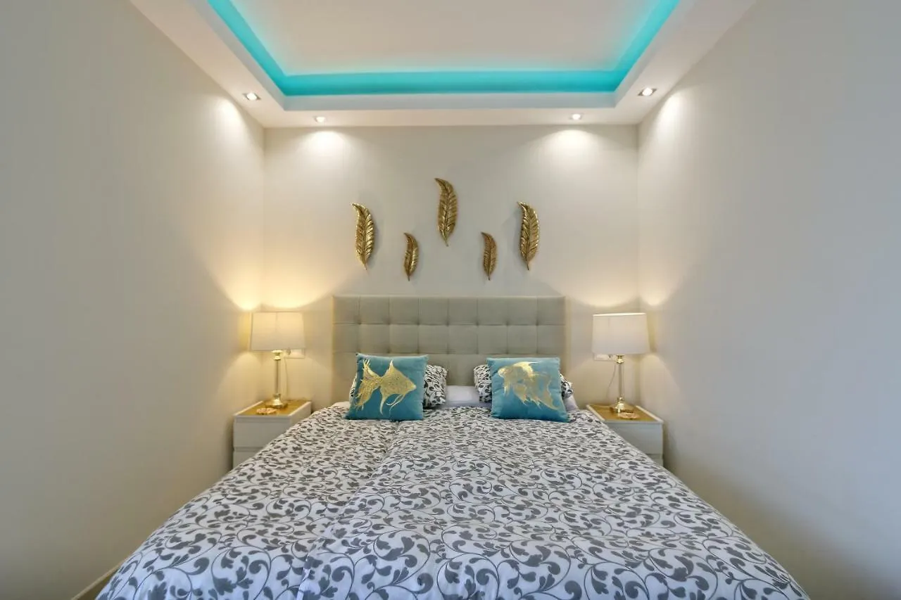 Beachfront Luxury Residence, Playas Del Duque, Puerto Banus, Marbella 0*,  Spain