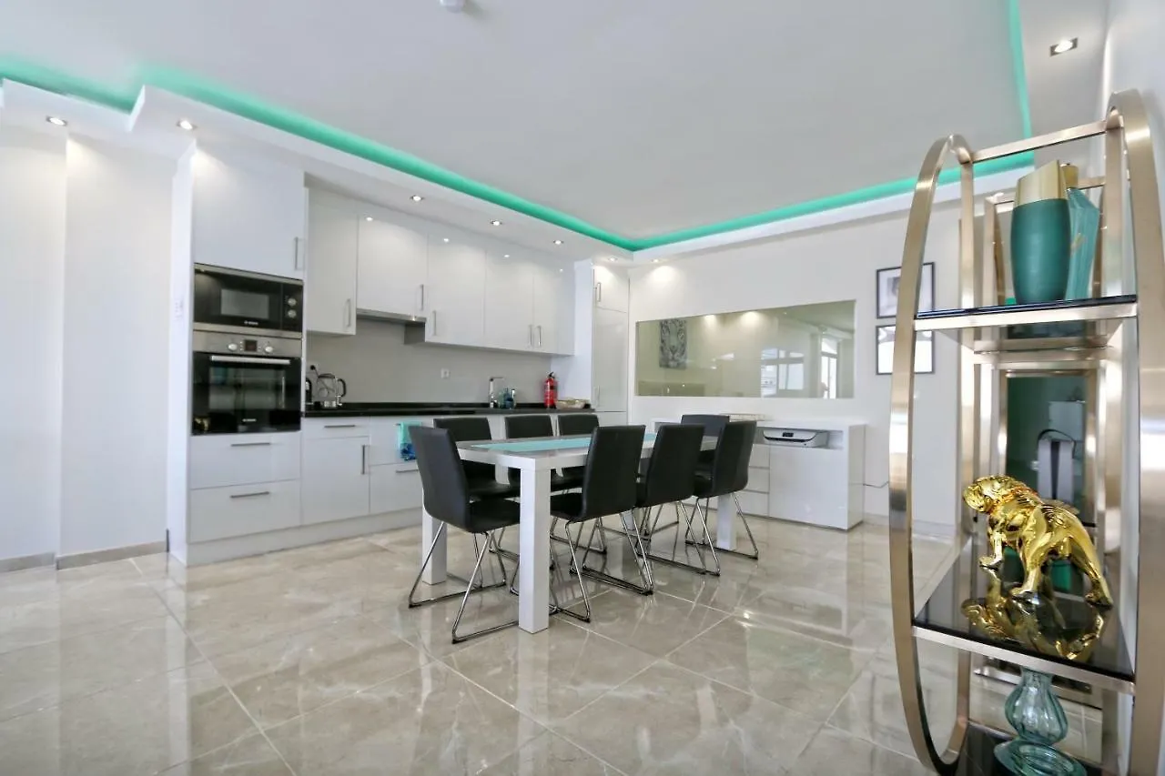 Beachfront Luxury Residence, Playas Del Duque, Puerto Banus, 马尔韦利亚 西班牙